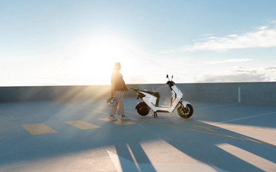 Honda Semmler - Neuheit E-Roller EM1 e 2023 - Bild 25