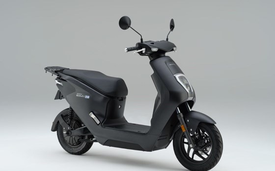 Honda Semmler - Neuheit E-Roller EM1 e 2023 - Bild 6