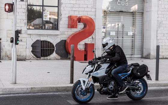 GSX-8 S  2023 - Bild 2 GSX-8 S  2023 - Bild 2