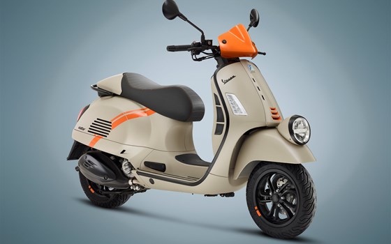 NEUE VESPA GTV 2023 - Bild 1 NEUE VESPA GTV 2023 - Bild 1