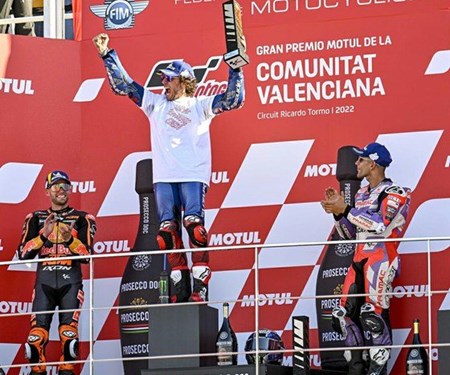 Die letzte Flagge - Suzuki nimmt Abschied von der MotoGP Die letzte Flagge - Suzuki nimmt Abschied von der MotoGP