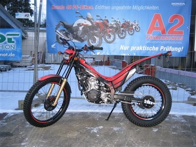 Honda Semmler - Cota 300 RR