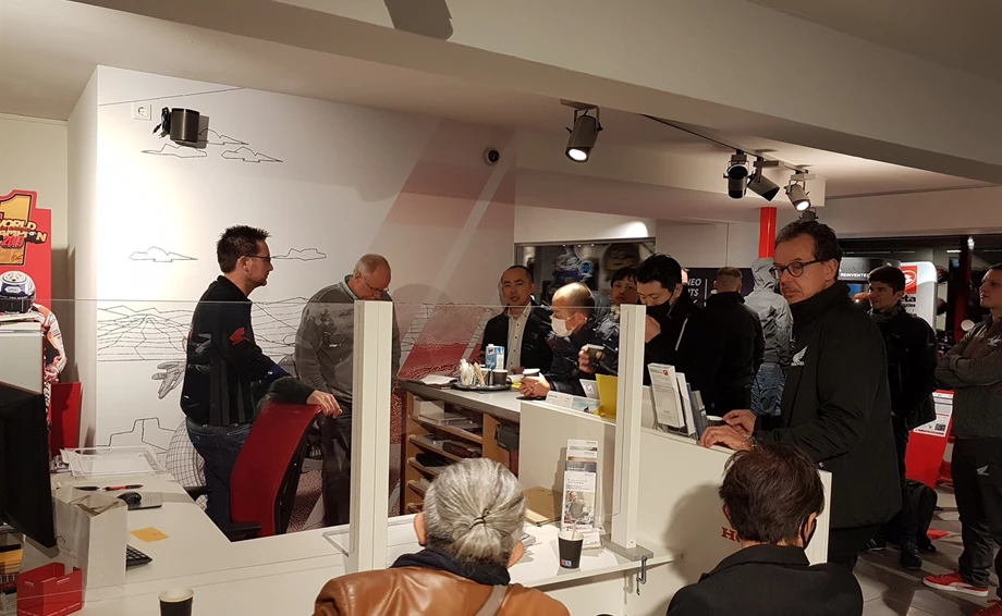 Honda Semmler - hoher Honda Besuch !  Bild 2: Honda Semmler - hoher Honda Besuch !