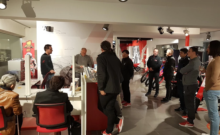 Honda Semmler - hoher Honda Besuch !  Bild 3: Honda Semmler - hoher Honda Besuch !