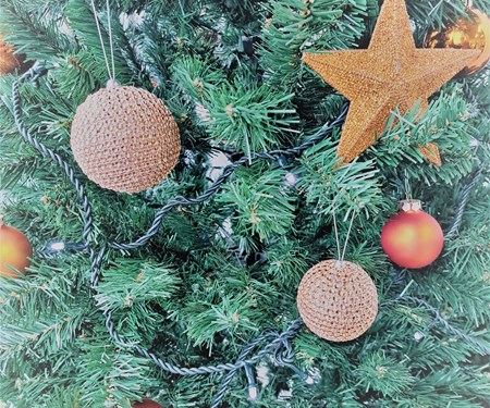 Weihnachtsmarkt mit traditionellem Nikolaustag Weihnachtsmarkt mit traditionellem Nikolaustag