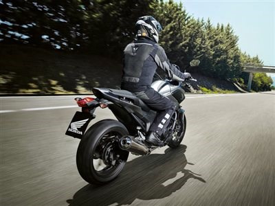 NC 750 X ABS um € 6990,- @ STAHL BIKERS ONLY - Bild 5 NC 750 X ABS um € 6990,- @ STAHL BIKERS ONLY - Bild 5