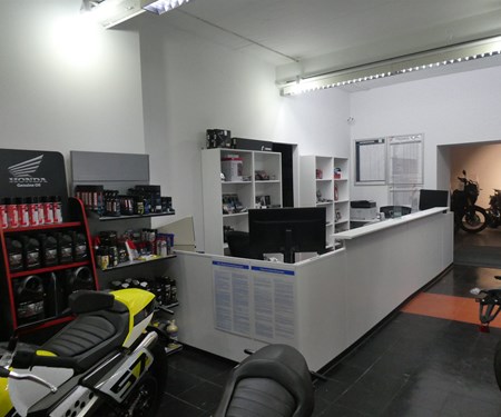 Umzug Kundendienst Annahme / Teileverkauf