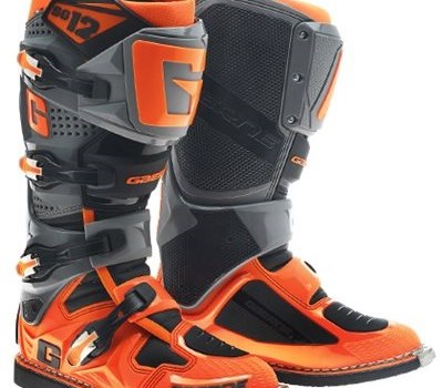 Scorpion Helme und Gaerne Stiefel - Bild 1 Scorpion Helme und Gaerne Stiefel - Bild 1