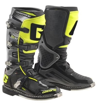 Scorpion Helme und Gaerne Stiefel Bild 2: Scorpion Helme und Gaerne Stiefel