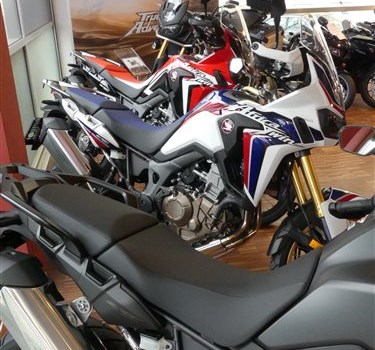 Africa Twin Lagernd @ Stahl Bikers Only - Bild 3 Africa Twin Lagernd @ Stahl Bikers Only - Bild 3