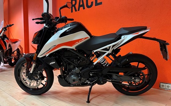 Vorführer Abverkauf: KTM 390 Duke 2022 - Bild 3