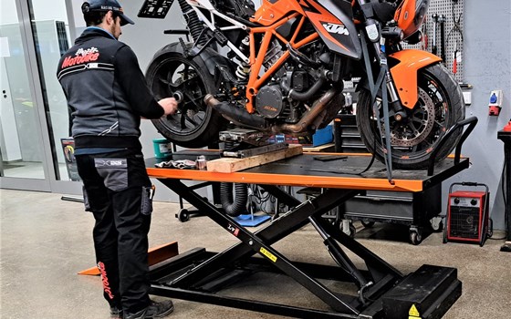 Wir verstärken unser Team... - Bild 2