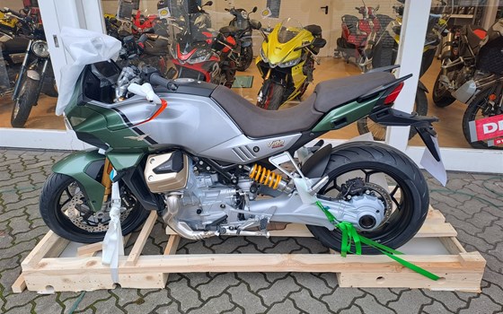 Moto Guzzi V100 Mandello S - Bild 2