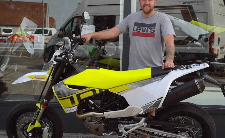 Eine Husqvarna 701 Schönheit geht auf Reisen!! Bild 1: Eine Husqvarna 701 Schönheit geht auf Reisen!!