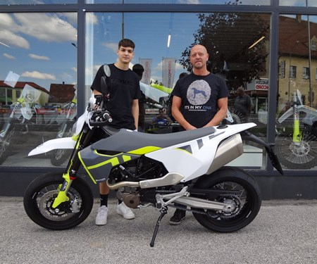 Roll out einer Husqvarna 701 Supermoto! Roll out einer Husqvarna 701 Supermoto!
