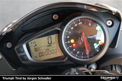 Triumph Speed Triple R - Bild 10