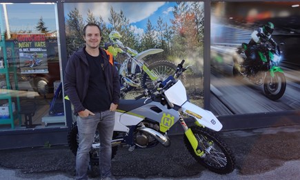 Übergabe der ersten  Husqvarna TC 250/2023