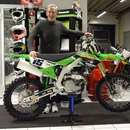 MX-Wiedereinsteiger!! 
Nach vielen erfolgreichen Jahren im MX-Sport nahm sich Wolfgang einige Jahre eine "MX - Auszeit".Jetzt hat das MX-Fieber wie ... Weiter >>