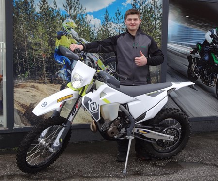Übergabe einer Husqvarna FE 350! Übergabe einer Husqvarna FE 350!