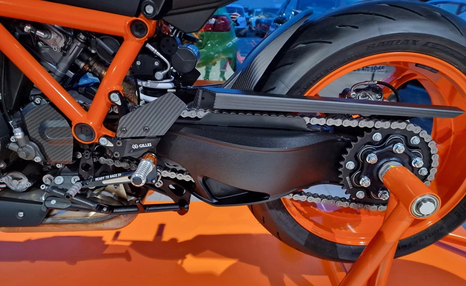 KTM 1290 SUPER DUKE R EVO Carbon Edition Bild 5: KTM 1290 SUPER DUKE R EVO Carbon Edition