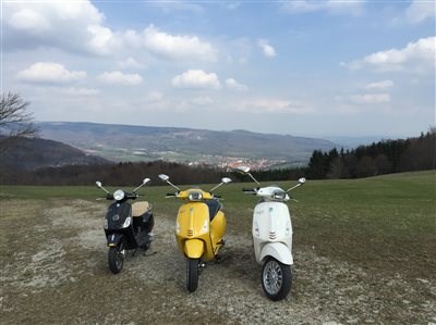 3 Jungs - ein Plan: Mit der 50 ccm Vespa über die Alpen