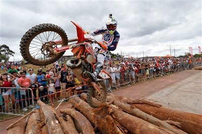 Philipp Scholz auf Tire Balls Philipp Scholz auf Tire Balls