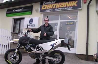 Erstes Roll out der neuen Husqvarna 701 Supermoto