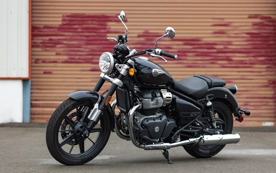 Royal Enfield Super Meteor 650  - Bild 9