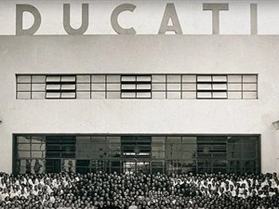 DUCATI JUBILÄUMSANGEBOT - 90 JAHRE DUCATI Bild 6: DUCATI JUBILÄUMSANGEBOT - 90 JAHRE DUCATI