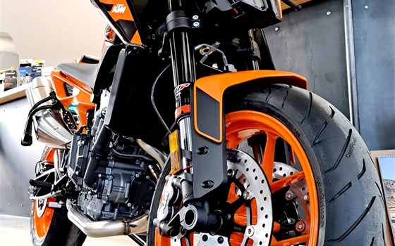 ... die neue 890 DUKE GP... - Bild 2