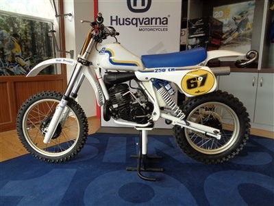 Good Old Times -->HUSQVARNA CR250 MY1983!!! Good Old Times -->HUSQVARNA CR250 MY1983!!!