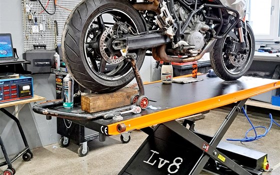 ... in unserer Werkstatt - Bild 2