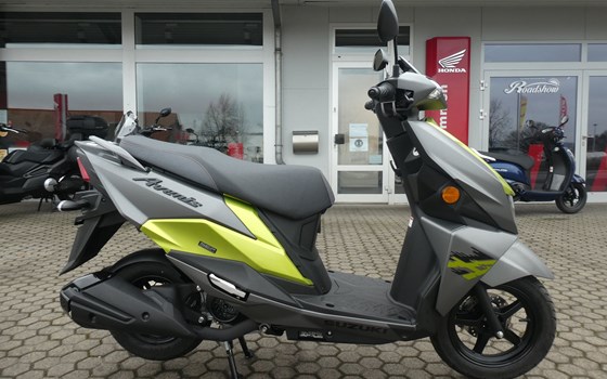 Der neue Suzuki Avenis 125 - Bild 2