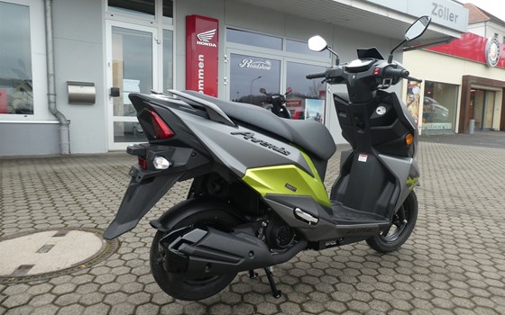 Der neue Suzuki Avenis 125 - Bild 3