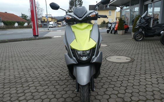 Der neue Suzuki Avenis 125 - Bild 8