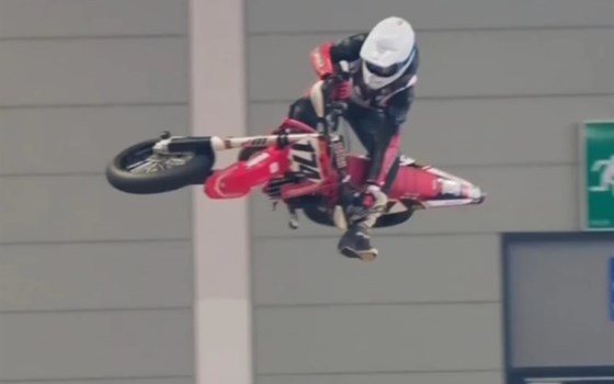 Supermoto in Friedrichshafen - Bild 2