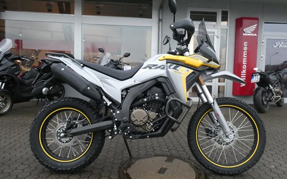 Voge 300 Rally eingetroffen ! - Bild 2