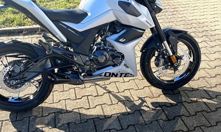 15 PS Zontes 125 U Neufahrzeug in Mattsilber 