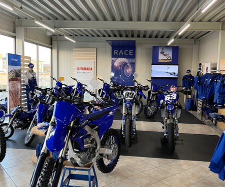 Die ersten YZ450F-2023 eingetroffen Die ersten YZ450F-2023 eingetroffen