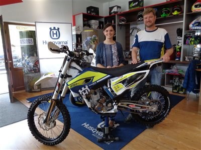 HUSQVARNA FC250 MY15 geht an eine neue Besitzerin ;) - Bild 1 HUSQVARNA FC250 MY15 geht an eine neue Besitzerin ;) - Bild 1