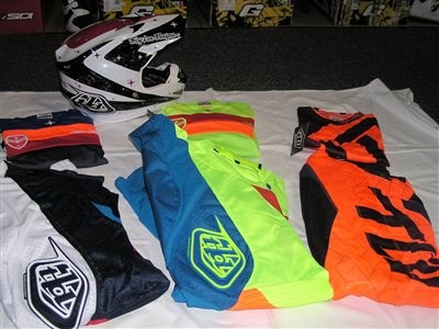 Neu eingetroffen: TROY LEE  MX- Bekleidung !!! - Bild 1 Neu eingetroffen: TROY LEE  MX- Bekleidung !!! - Bild 1