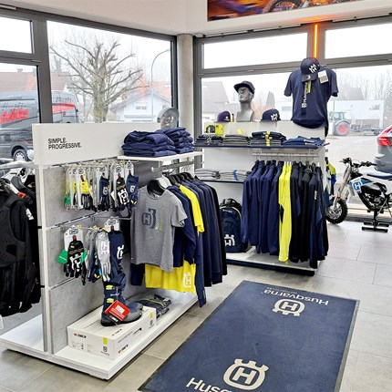 ... wir suchen dich!! 
... suchst du eine neue Herausforderung?
... hast du Lust in einem coolen Team zu arbeiten?
... hast du Interesse an Motor ... Weiter >>
