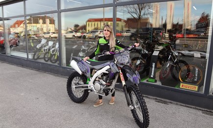 Auch Mädls sind MX begeistert!!