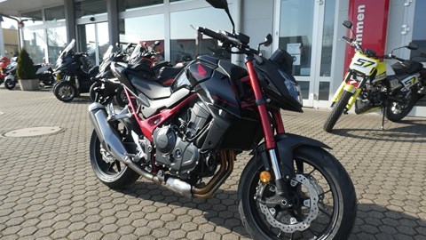 Die neue Honda CB 750 Hornet ist eingetroffen !