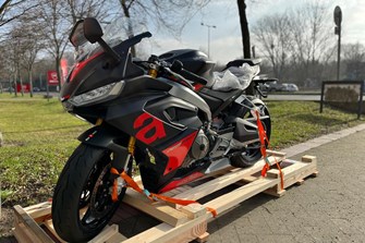 Wir präsentieren: Race Black