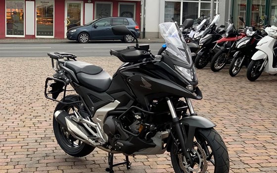 NC750X  mit Zubehör - Bild 2