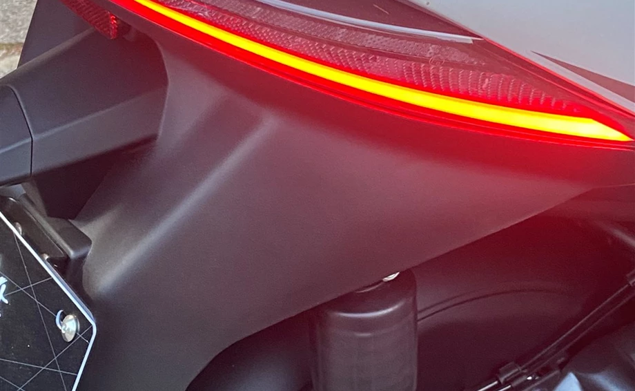 Der tolle 350er Maxi Scooter von Zontes 350E  Bild 2: Der tolle 350er Maxi Scooter von Zontes 350E