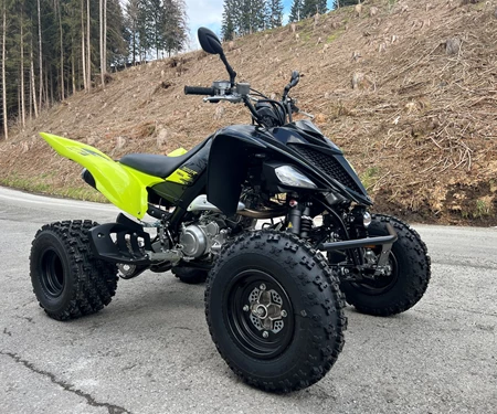 Wir bringen die Yamaha YFM700R Raptor zurück auf die Straße  Wir bringen die Yamaha YFM700R Raptor zurück auf die Straße