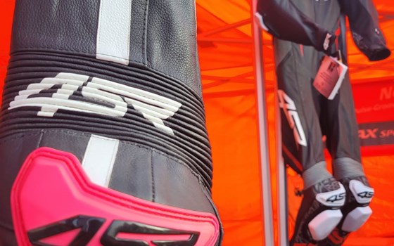 "KTM Breuer on Tour" bei Möbel Höffner  - Bild 4