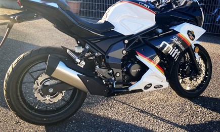 Die 125er GP-1 125 von Mitt - die sportliche 125erû von MITT 